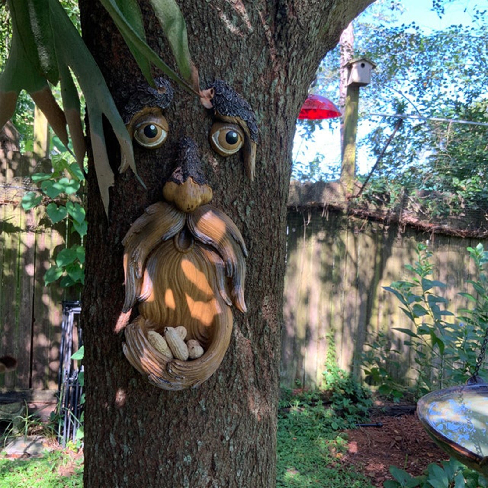 Tree Faces Decor