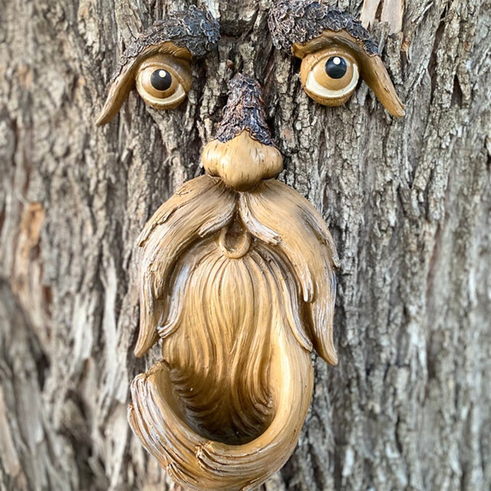 Tree Faces Decor